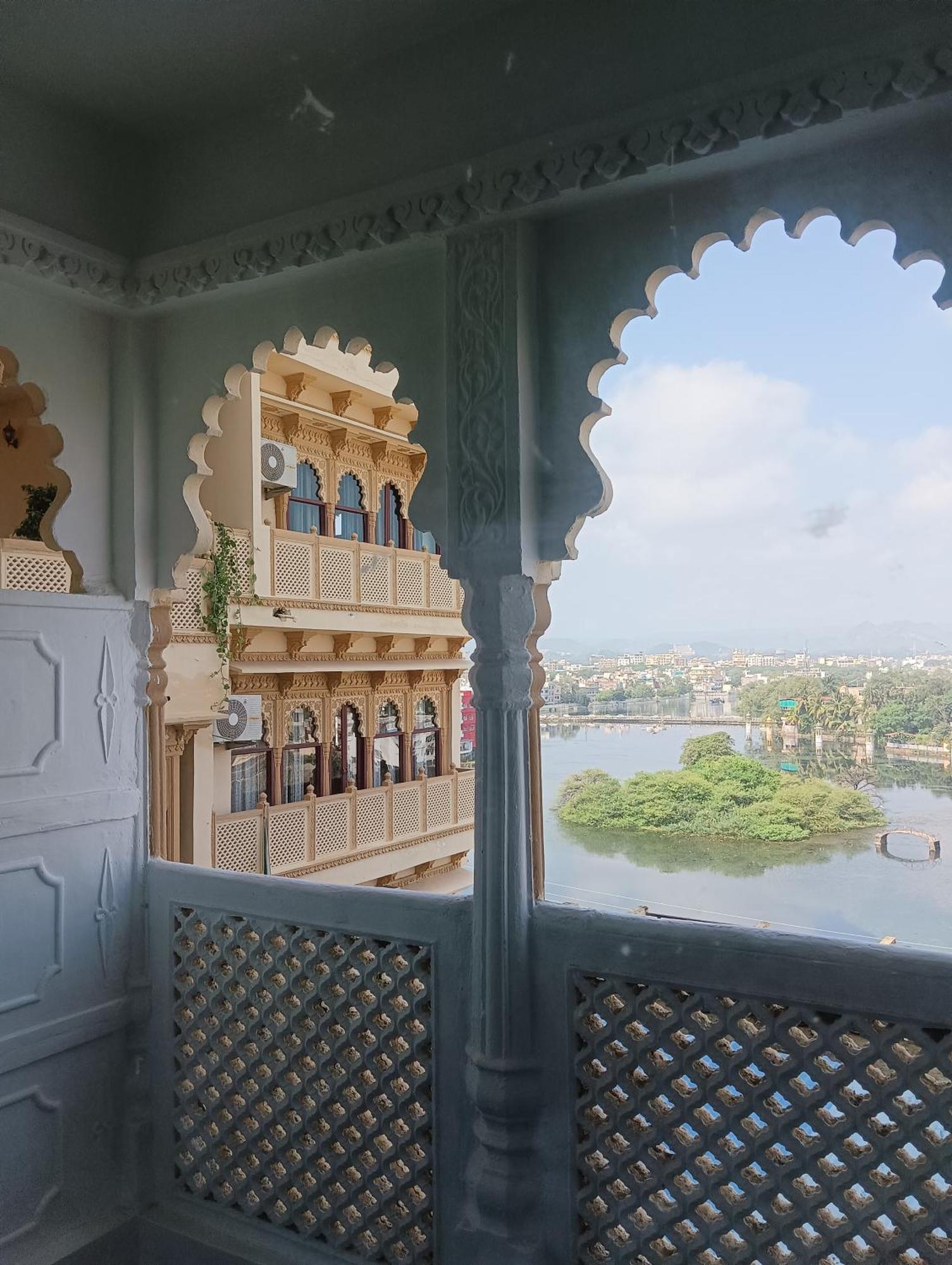 أُودايبور Hotel Mewari Villa المظهر الخارجي الصورة