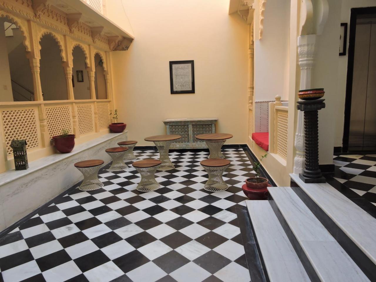 أُودايبور Hotel Mewari Villa المظهر الخارجي الصورة